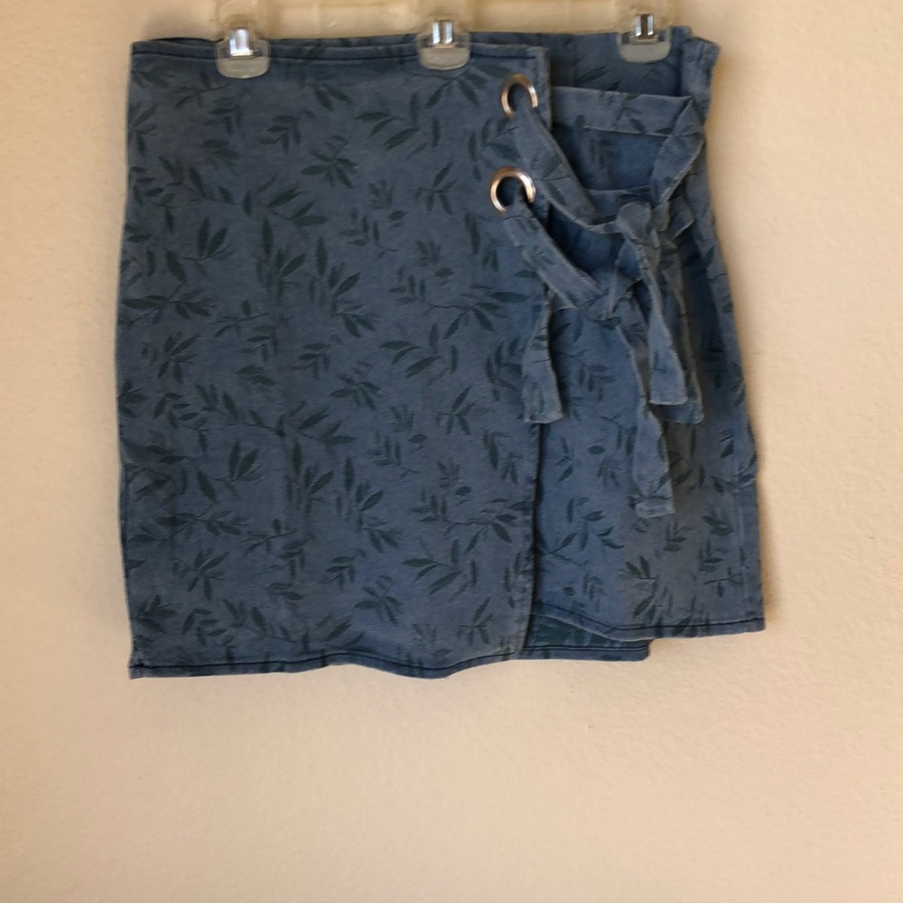 NWT, Urban Outfitters lumiere skirt